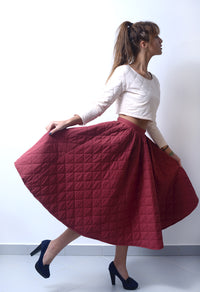 Jupe en coton matelassé bordeaux
