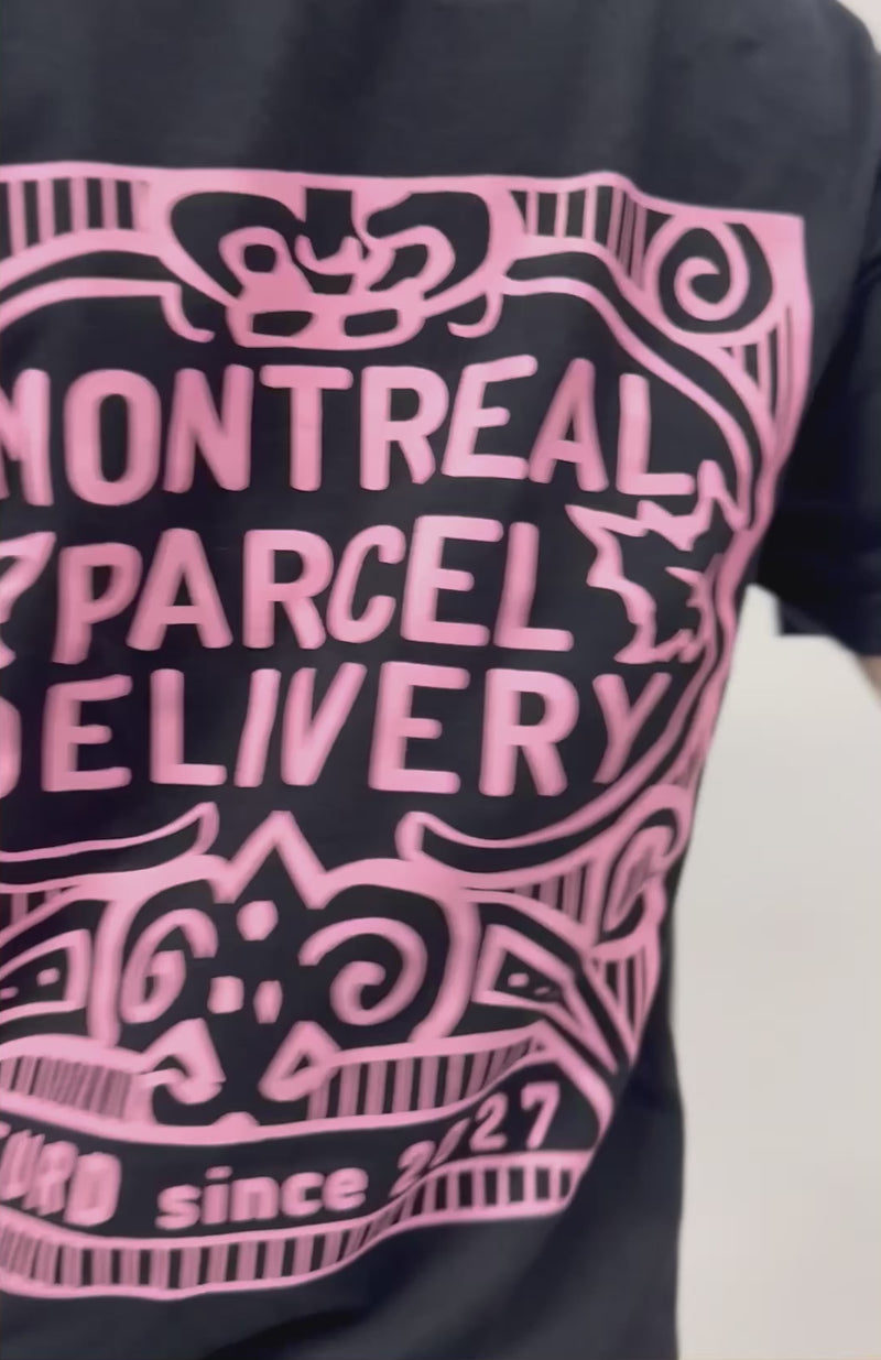 T-shirt noir avec imprimé sur Montreal, parfait pour un souvenir